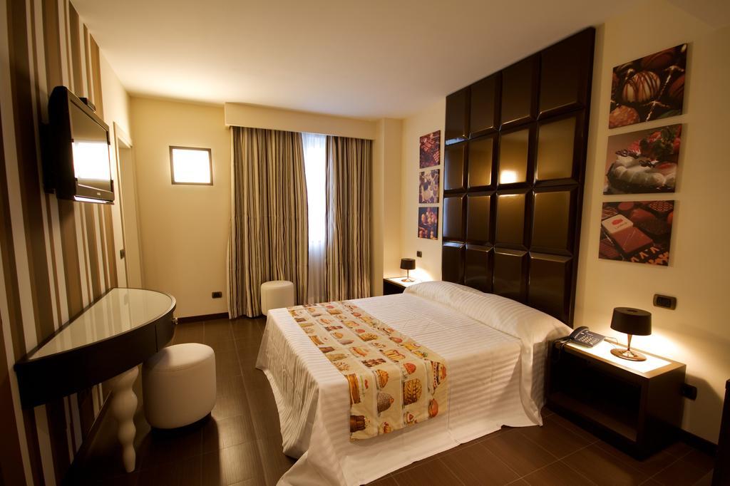 Invilladiserio Hotel Villa di Serio Pokoj fotografie